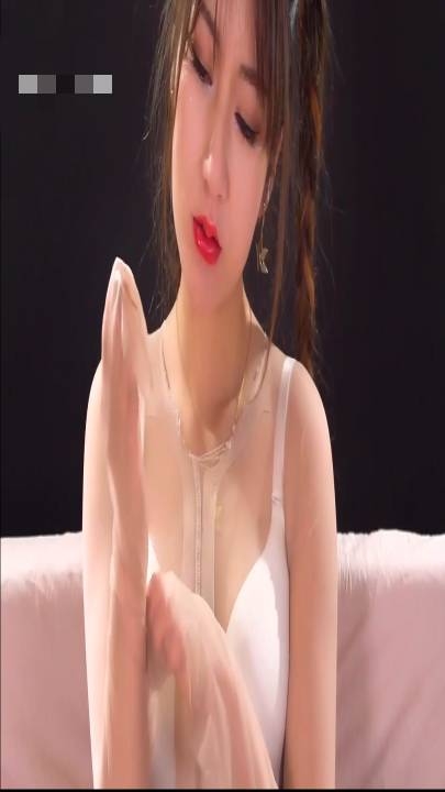 丽柜—汐汐 颜丝香缚1V