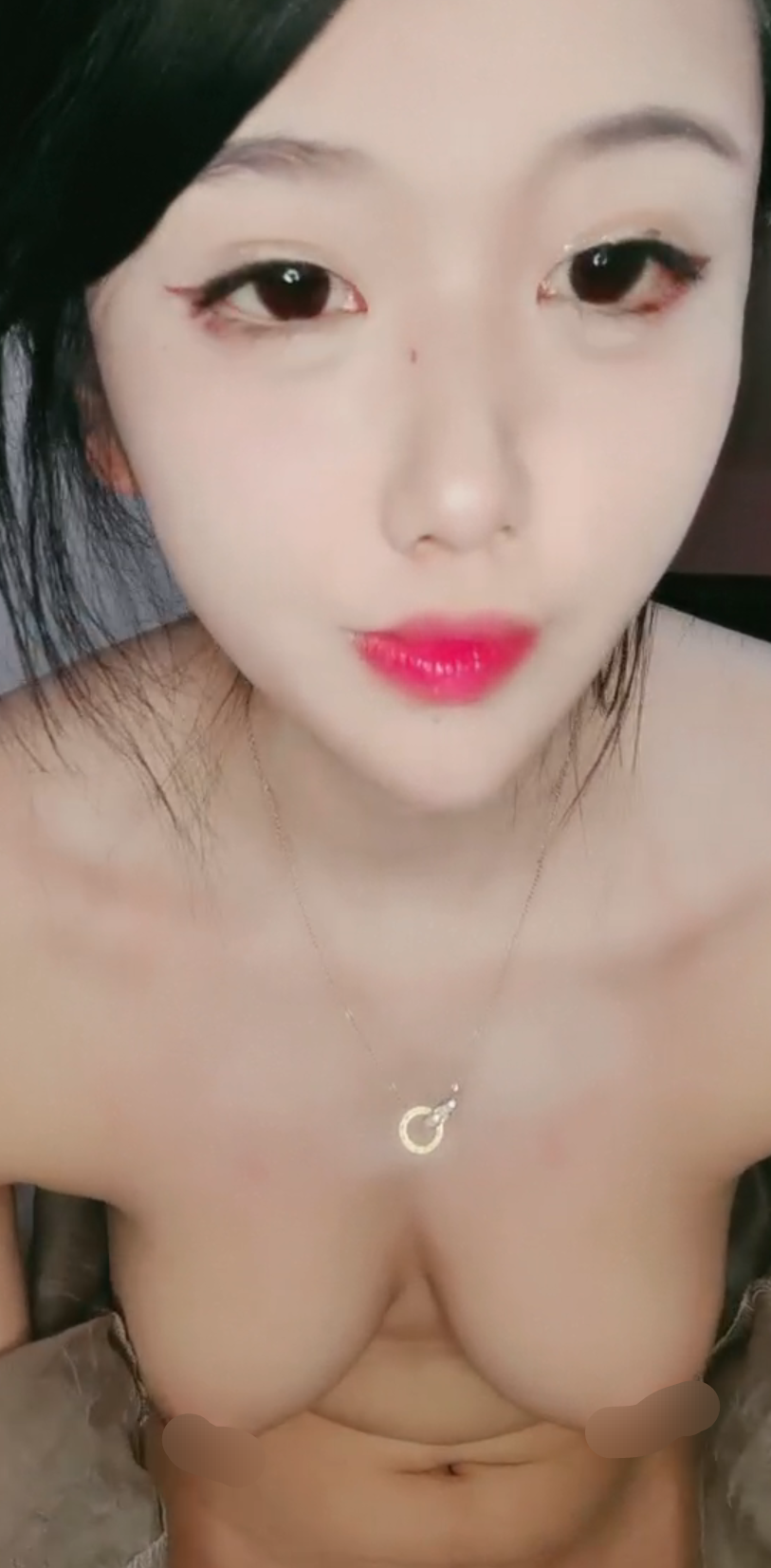 网红主播激情大尺度全luo自拍合集5V 6G