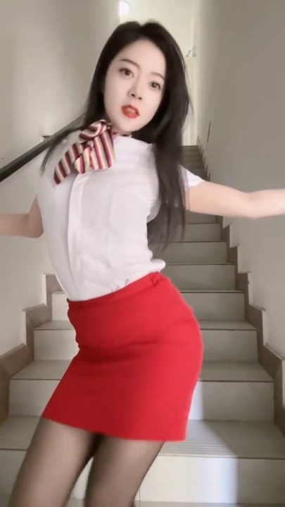 抖音网红【邱教授】骚舞热舞丝袜VIP会员福利 150P 173V 1小时10分钟 980MB