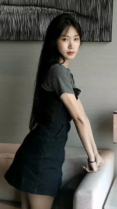 希威社内部资料流出 极品模特【亦菲】万元定制拍摄现场原声视频