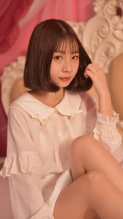 大魔王摄影【曜依】大尺度无水印 521P 1.27G