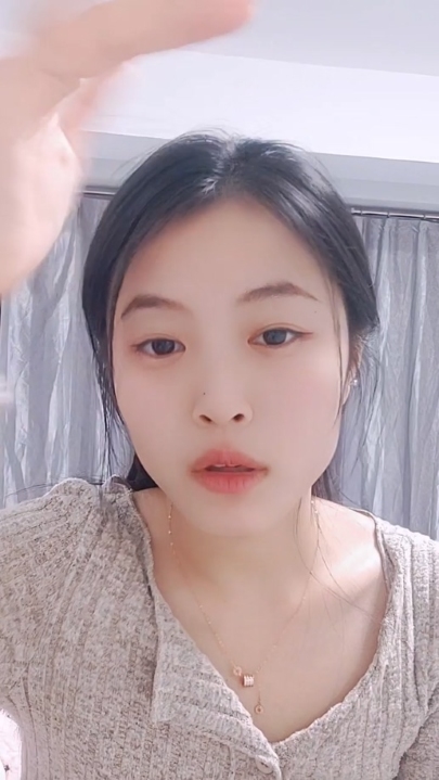 舞蹈生玉女【欲女636】直播 3V 5小时 3.57G