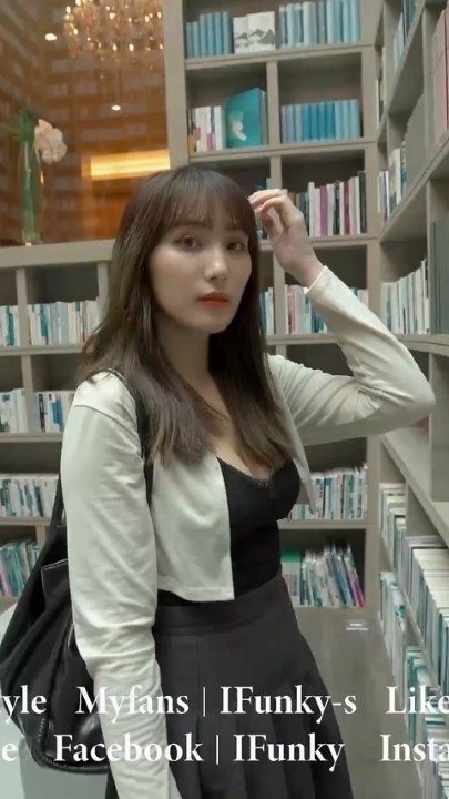 Model Me【模密】汤女【LULU】1V 43分钟 1.26G