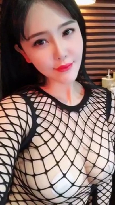 秀人【刘钰儿】自拍17V18分27秒【豆瓣酱】超市1V 13分钟