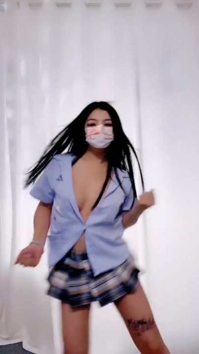 ⭐ 精剪裸舞【杨小花】 大奶尤物 诱惑骚舞裸舞 22v1小时30分 w0325