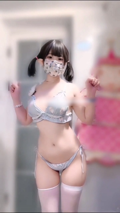 抖音福利姬『次元兔兔』可爱反差抖音风自摸裸舞福利 超极品合法卡哇伊小萝莉 声娇体软易推倒 113v34分 w0435