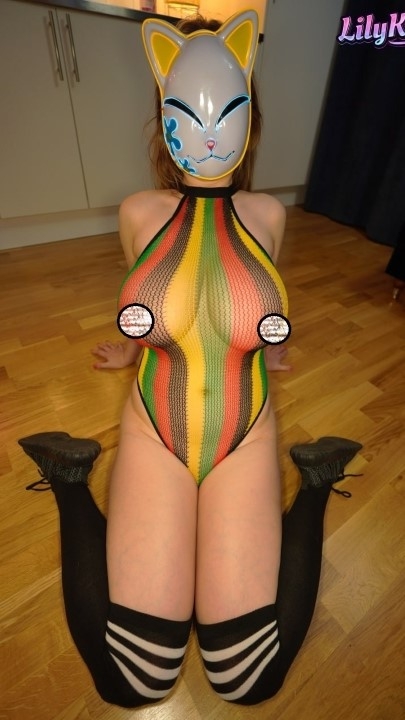 巅峰豪乳翘臀白虎粉穴【LilyKoti】乳摇紫薇OF私拍 原版无水 1208P 5V 15分钟 833M