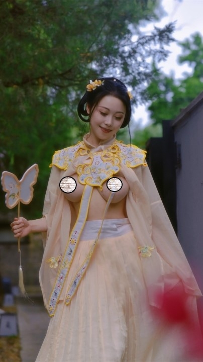 维拉女神【语梦】2025秀人作品 100P 洗澡1V 5分47秒 2.45G