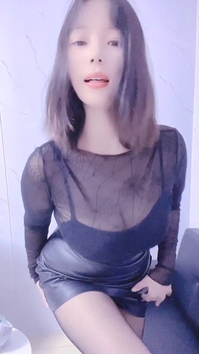 【快手福利】大奶少妇【婷宝】露脸大奶子抖奶自#慰 11v28分 w0524