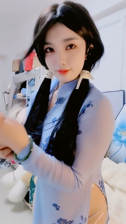 抖音风艺校美少女【杨晓花】定制果舞紫薇 36V 2小时12分钟 3.48G