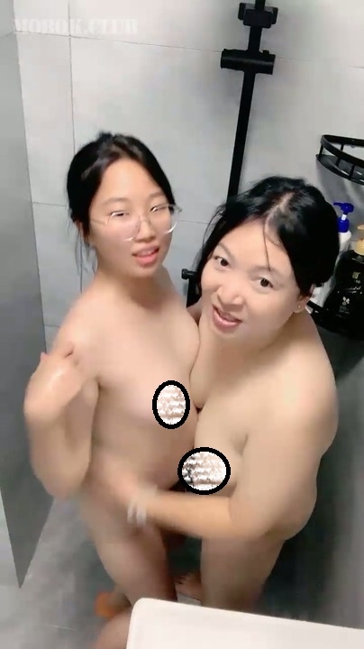 真实母女直播 1V 40分钟 400M