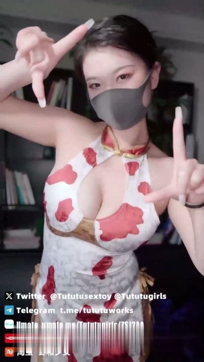 精品六月更新【NINA妈妈】S2-D5 COS女帝DIY高潮淫叫喷水 30分钟 1G