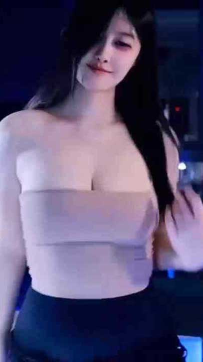 斗鱼 11R 抖抖抖抖抖胸热舞定制3V【263M】