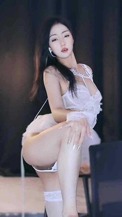 4K 网易CC 星也 绝版尺度热舞定制3V【1.25G】