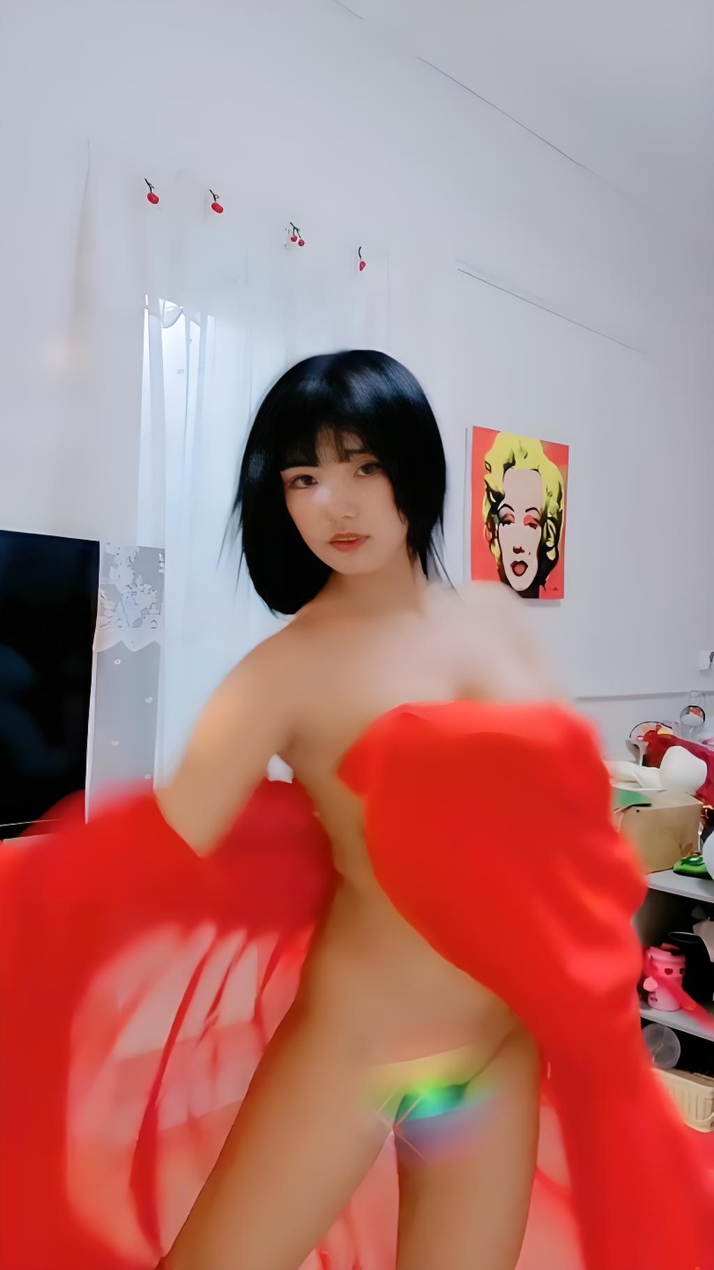 【花椒绝版颜值精选25.8月合集】各大网红美女走光 擦边整活109V 2小时57分 2.08G HJ0004