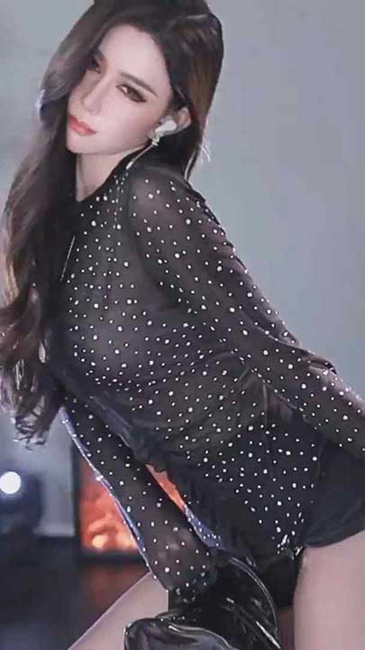 虎牙 桃一 VIP福利热舞合集45V【7.77G】