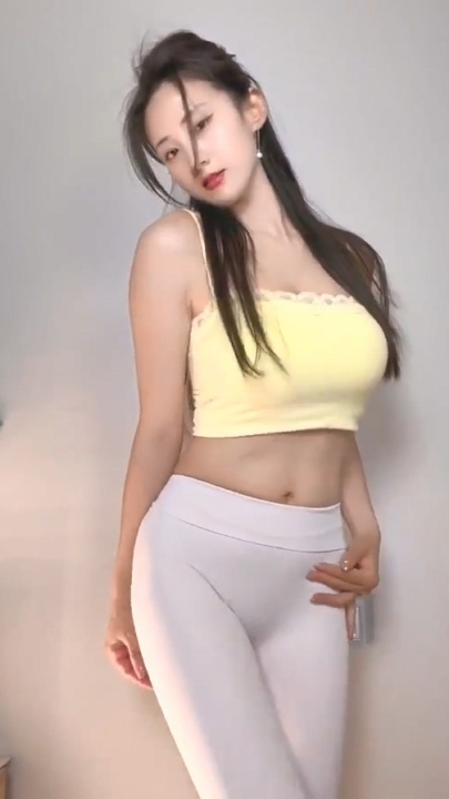 【快手福利】高挑长腿御姐【苗儿】骚舞抖臀 26V1小时 x486