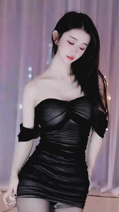 斗鱼 十七岁的软软 颜值美女经典舞蹈12V【1.11G】