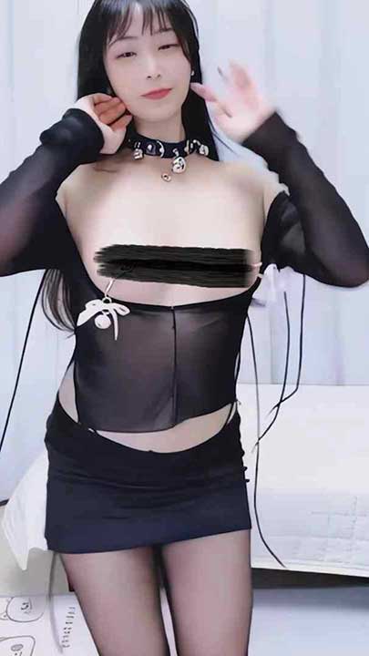 直播 808dass 双马尾制服裸舞16V【2.52G】