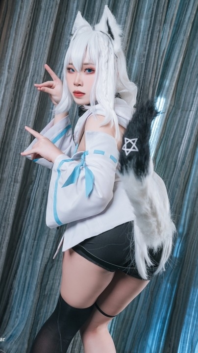 网红Coser【浵卡Tokar】白上吹雪 布兰儿 等7套壁纸级原版 298P 4G