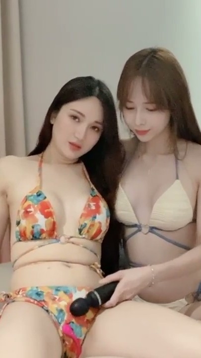 颜值嫩妹【ANNA102】双女拉拉互慰 6V 4小时30分 5.87G