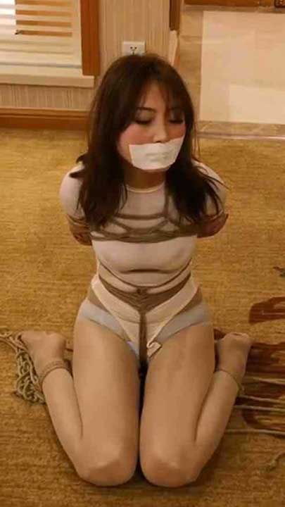 PANS 木木 白白 极品御姐，付费定制尺度绳艺2V【1.47G】