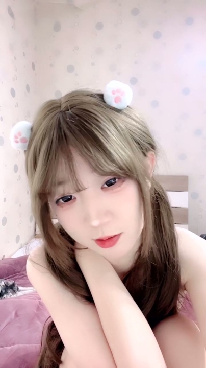 新人校花【05洛丽塔】娃娃脸 裸舞 自慰 2V 2小时22分 1.09G