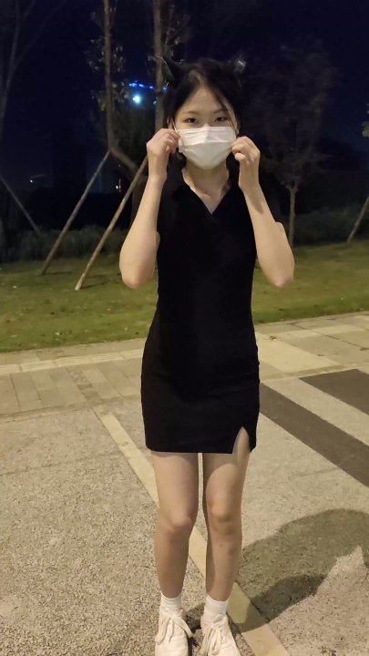 成都双流的街头【Fxxc77】土豪哥户外高价定制 2V 33分钟 3.58G