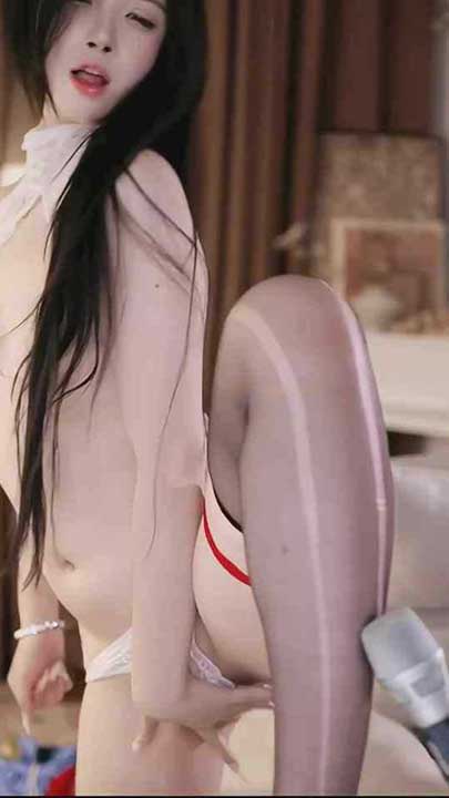 漂漂 阿美 极度反差道具尺度裸舞3V【1.13G】