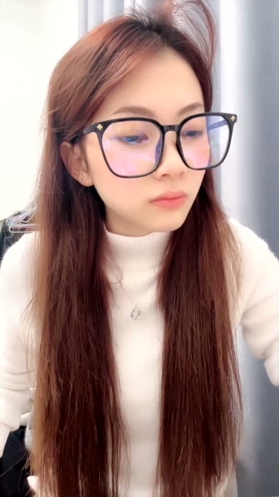 新人白瘦幼【chen晚晴】直播 3V 5小时30分 3.37G