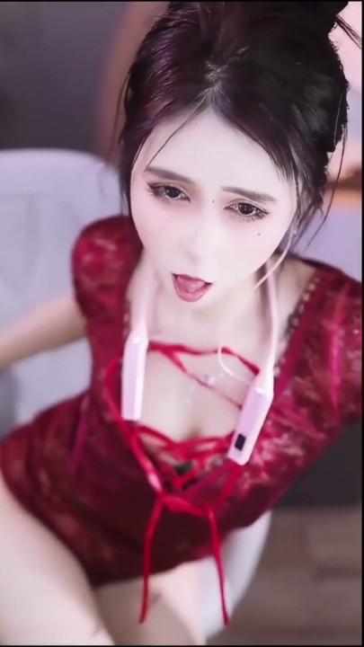 网易CC【雪碧】【鱼摆摆】二合一 3V 20分钟 2.62G