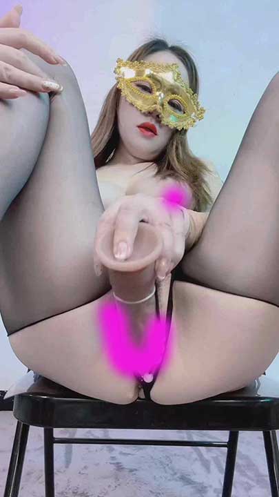 快手 星儿 大奶骚妇熟女抖臀骚舞4V【0.5G】