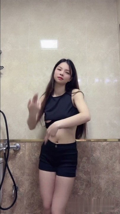 西西团队【安慕曦】2026会员裸舞+虎牙【静香】二合一 30分钟 1.5G