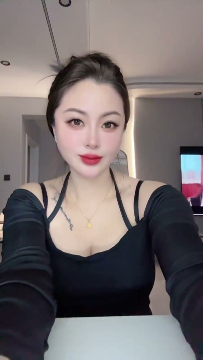 快手【小纯吖】【雪】【秀儿】三合一 34V 1小时50分钟 1.08G